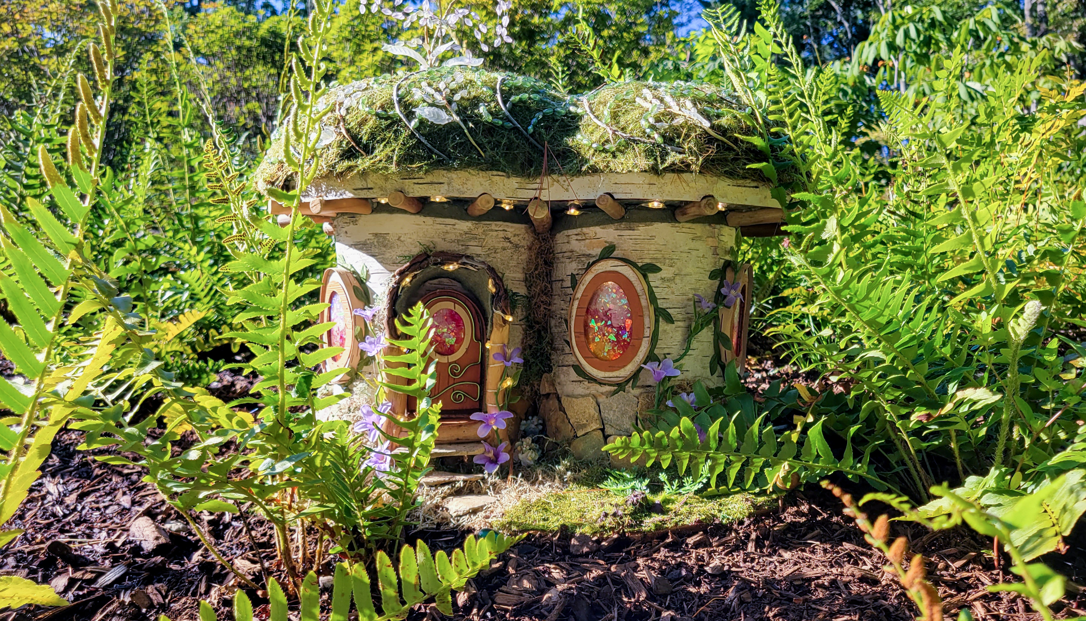 Fairy House Mossy-Roof Cottage